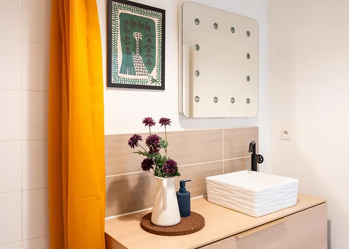 Casa - Bas De Avec Terrasse Proche Des Plages * لا غارد