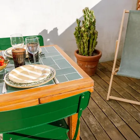 Casa - Bas De Avec Terrasse Proche Des Plages *